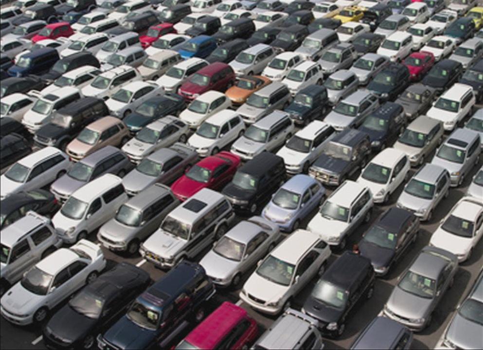 Продажи новых машин в России снизились на 5% в сравнении с прошлым годом