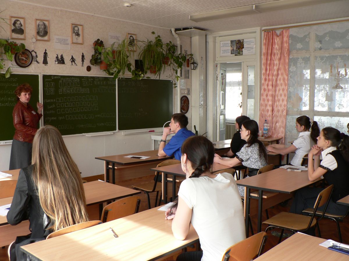 Студенты закрыли дефицитные вакансии учителей в амурских школах
