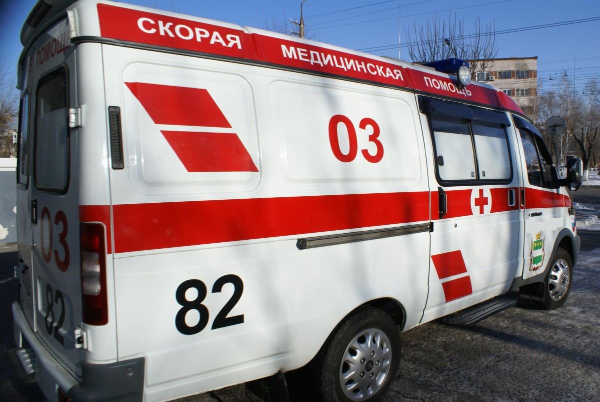 Локомотив столкнулся со скорой помощью в Хабаровском крае, погибла фельдшер