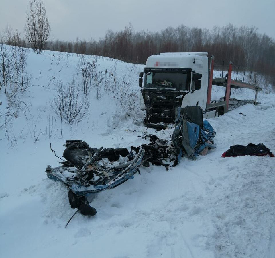 Водитель легковой иномарки погиб в жестком ДТП в Архаринском районе