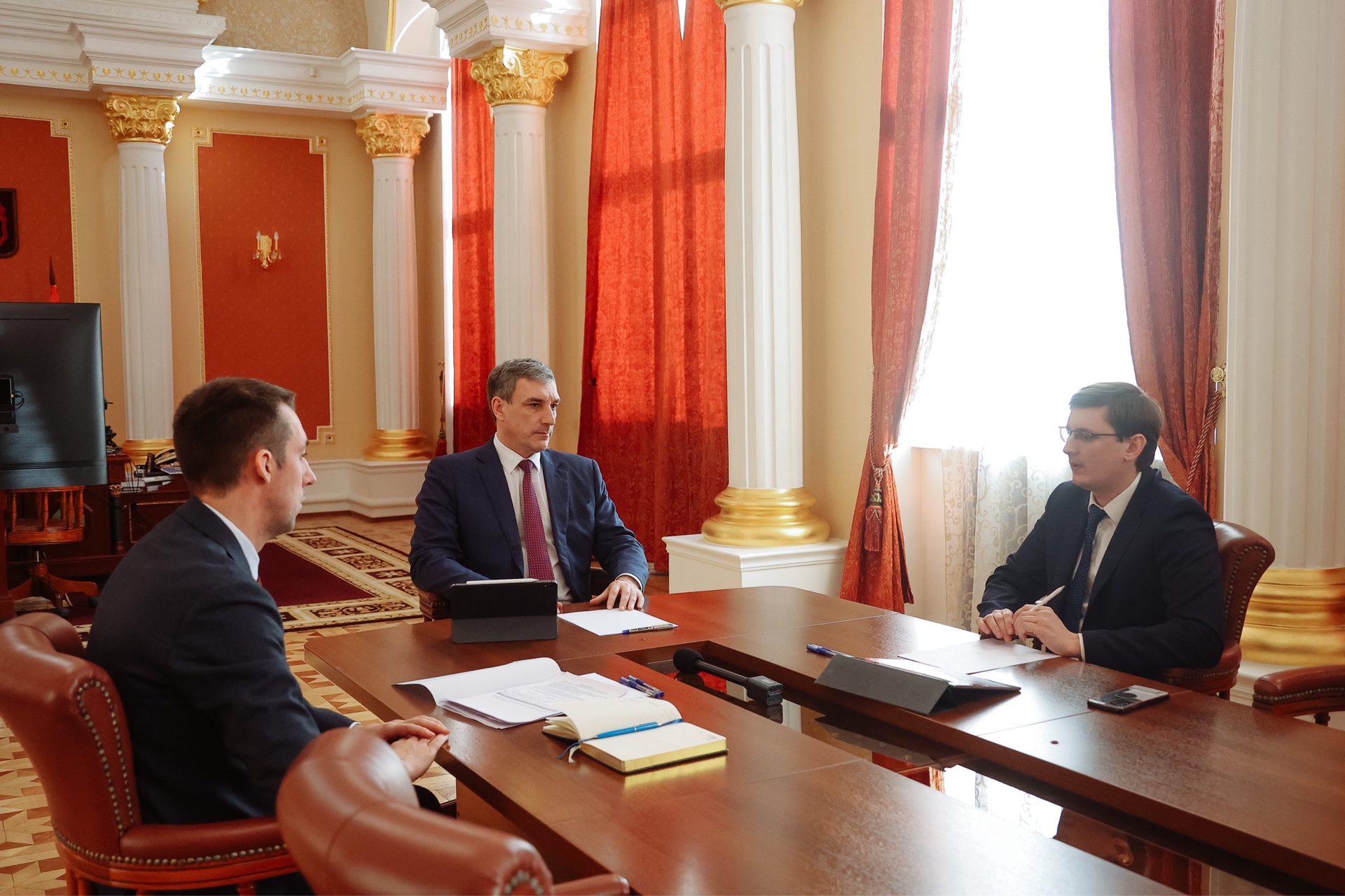 Василий Орлов предложил бизнес-омбудсмену участвовать в поездках губернатора по Приамурью