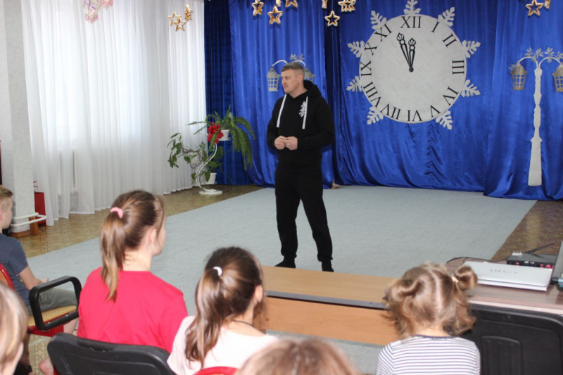 Дети будут заниматься каратэ под руководством полковника полиции из Амурской области