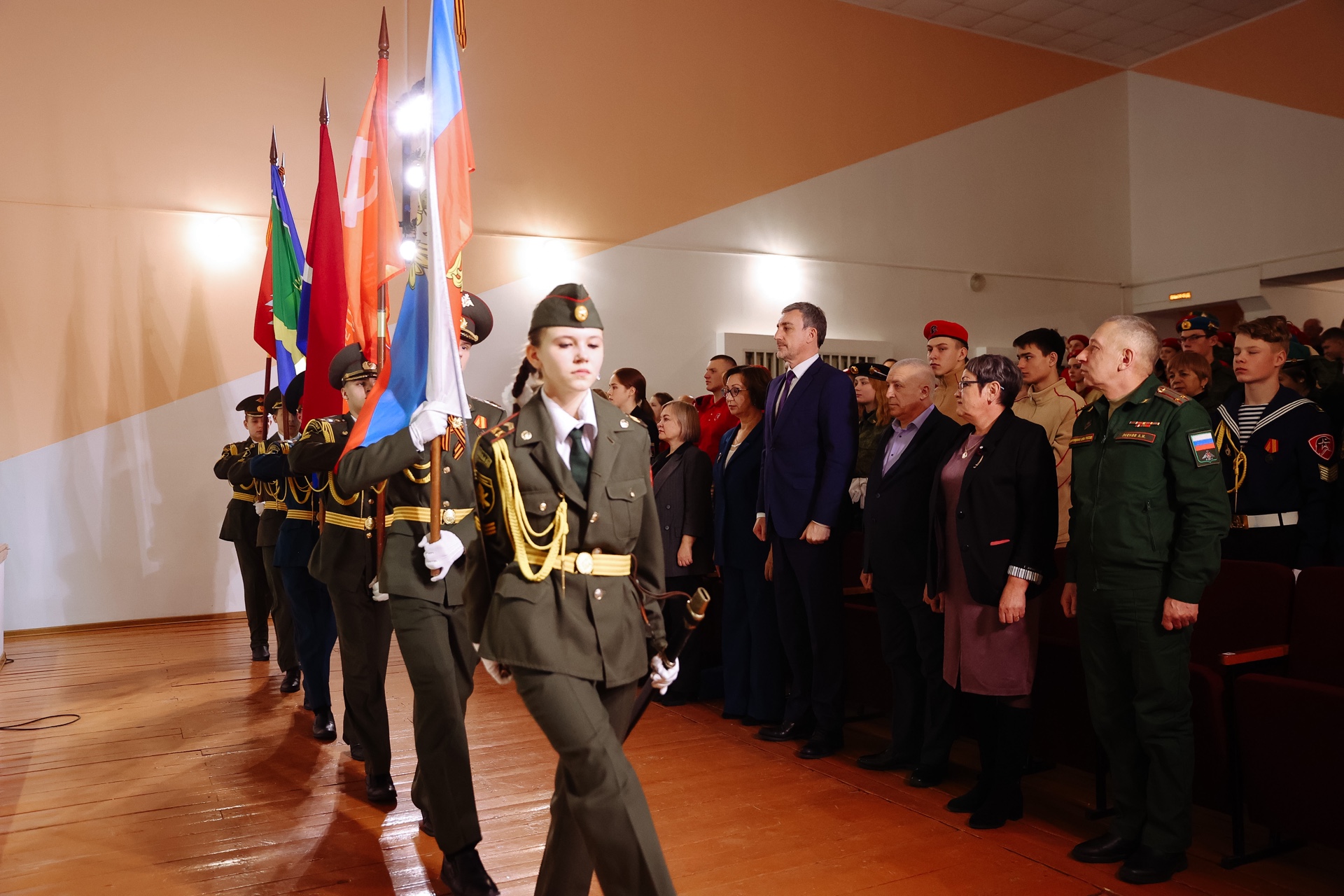 Василий Орлов посетил смену для военно-патриотических клубов Амурской области