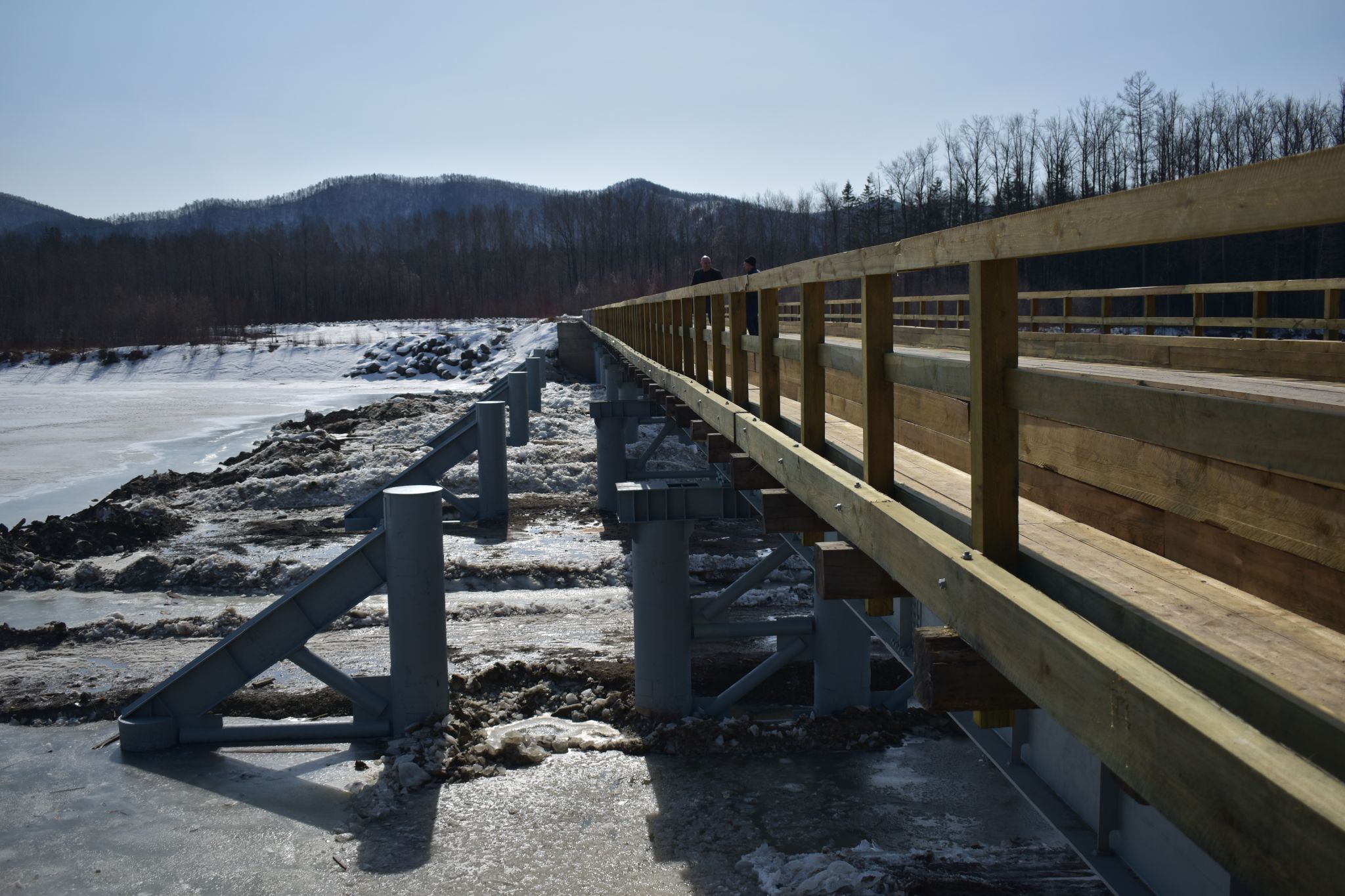 Мост через реку Селемджа, поврежденный ледоходом, открыли после ремонта 