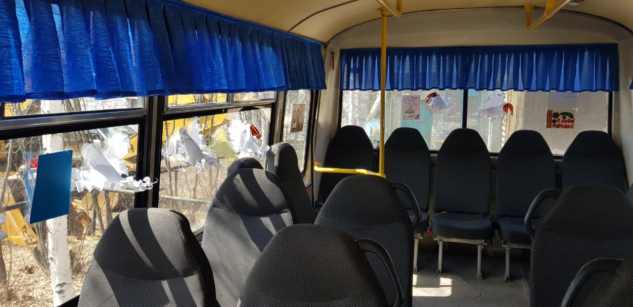 Стихи и очерки о Победе читают в автобусах жители Тынды 