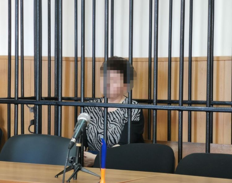 Суд оставил под арестом бывшего мэра Тынды Марину Михайлову