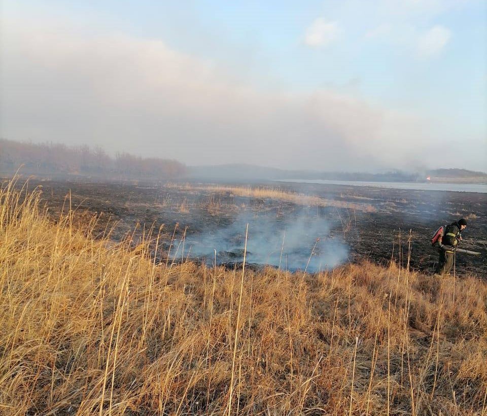 Огненный смерч был замечен в Приморском крае