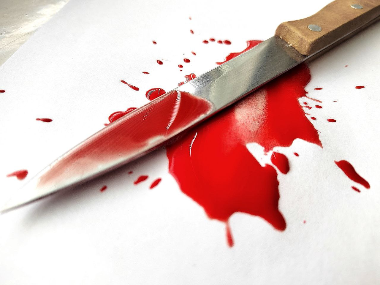 Нож в руку жертвы вложил убийца из Райчихинска
