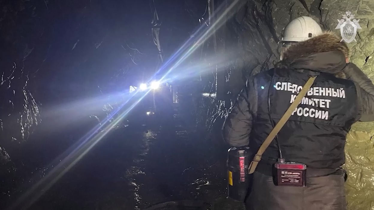 Бастрыкин запросил доклад о расследовании дела об обрушении на руднике в Приамурье