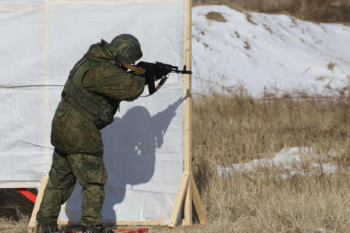 Стрельбу по мишеням открыли военнослужащие в Амурской области