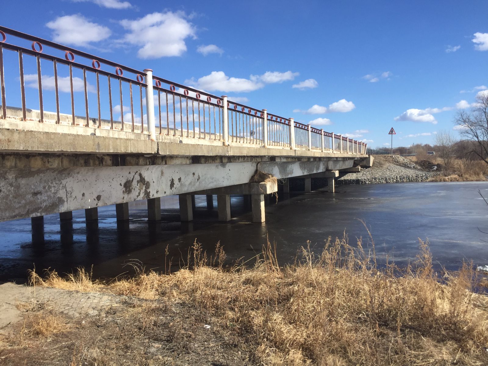 Мост через реку Чесноковка в Бурейском округе отремонтируют 