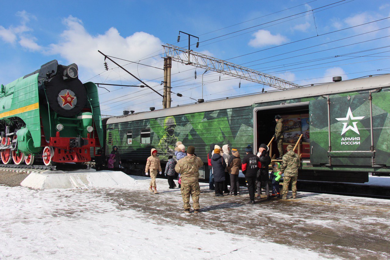Уникальный поезд "Сила в правде" прибыл в Сковородино Амурской области