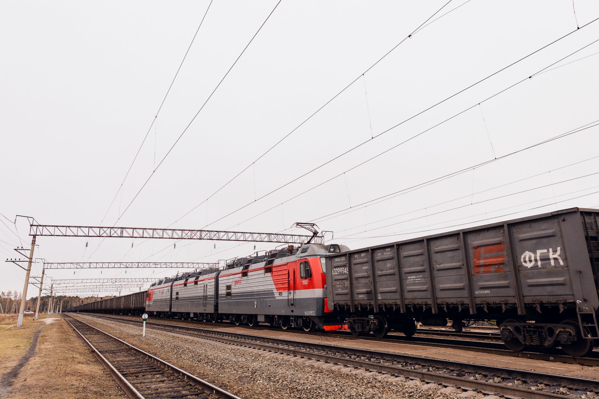 Свыше 9 тысяч пар поездов провели по виртуальной сцепке на ЗабЖД в 1-м квартале 2024 года