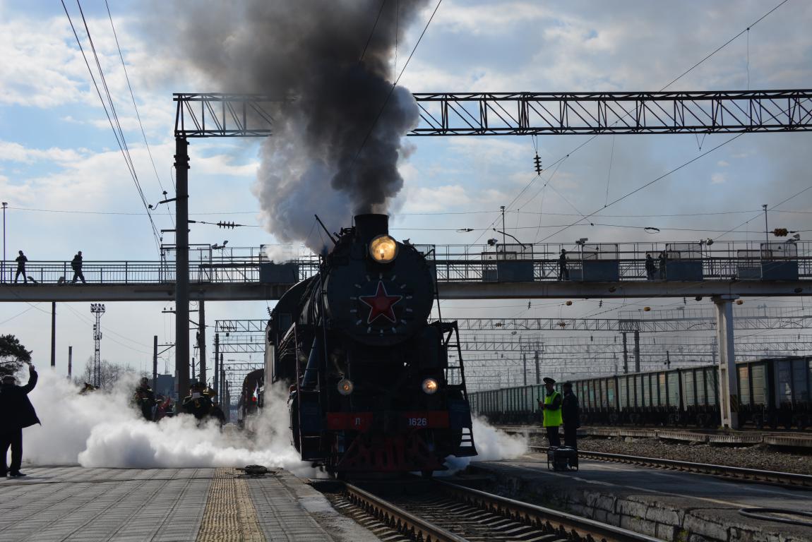 Ретропоезд на паровой тяге встретили в Белогорске