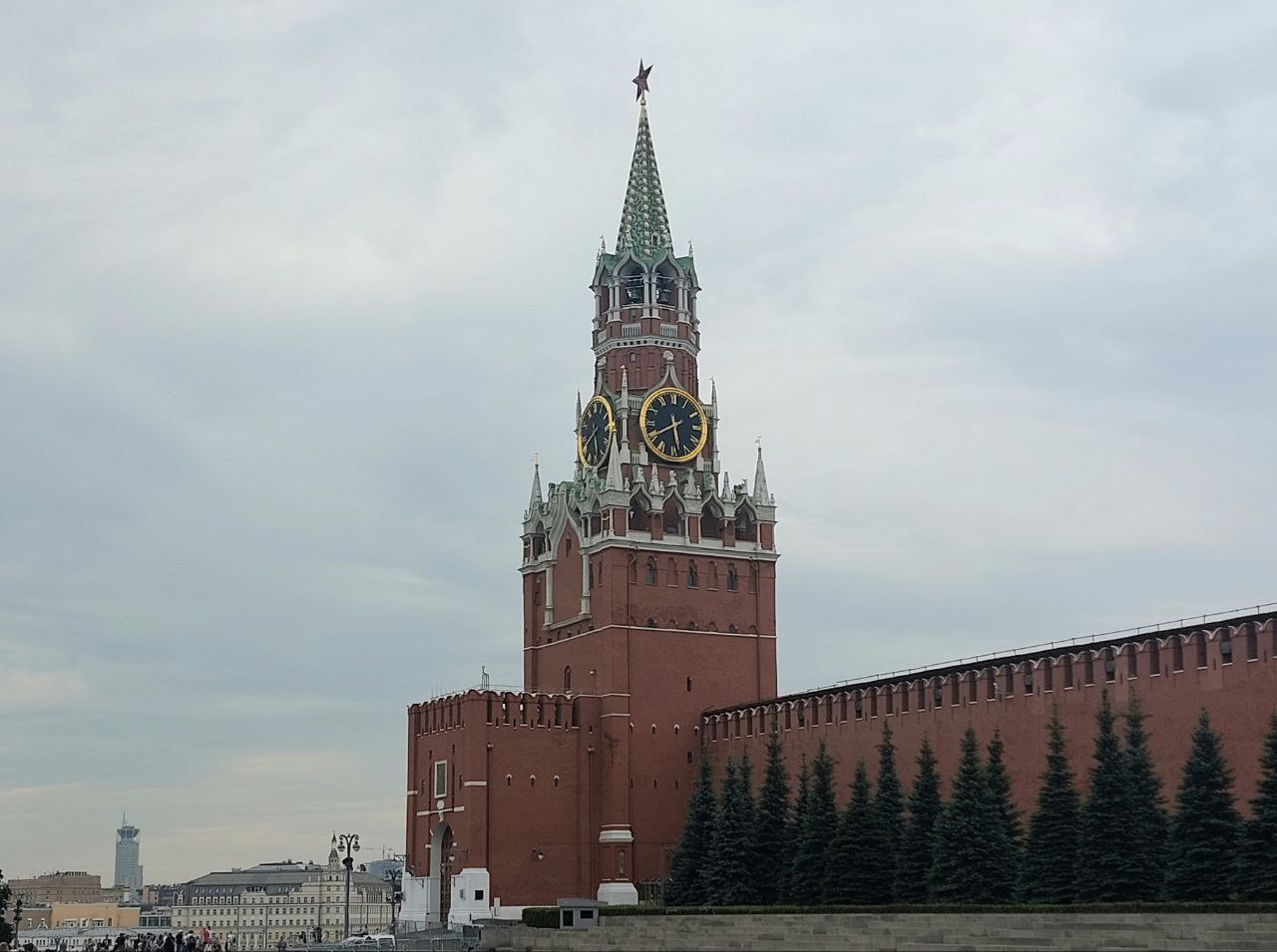 Инаугурация президента России: в Кремлевском дворце идет подготовка