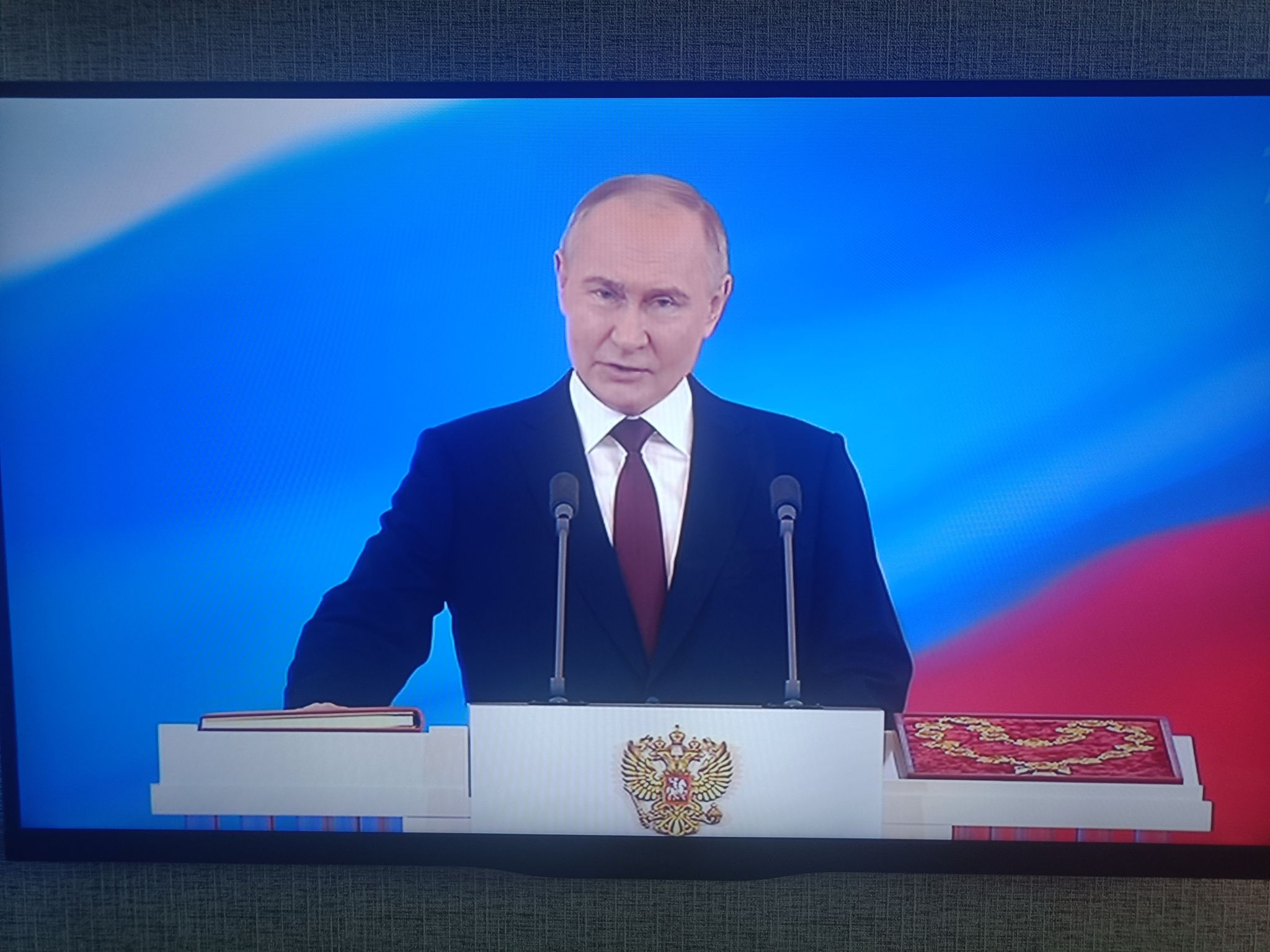 Салютом из 30 залпов в честь президента завершилась церемония инаугурации Путина