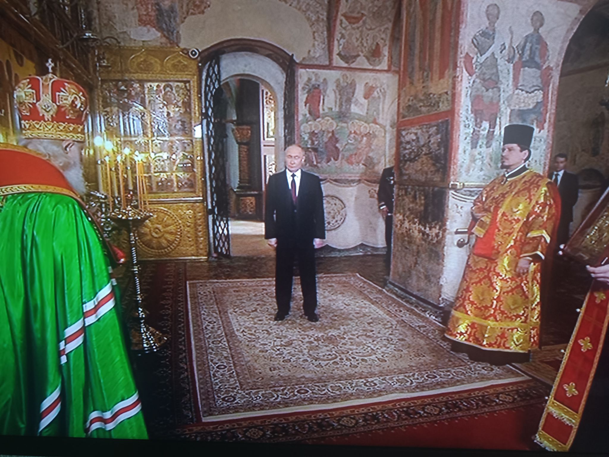 Патриарх Кирилл совершил молебен по случаю инаугурации Путина