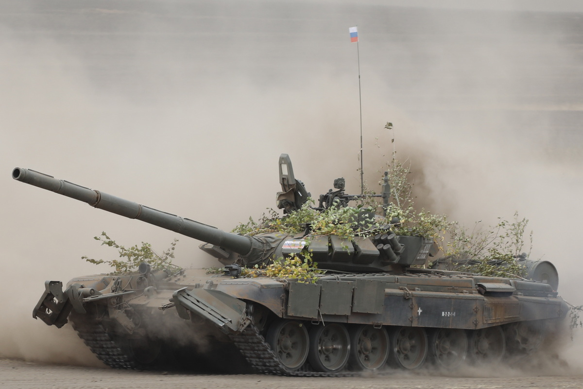 Модернизированные танки получили российские мотострелки