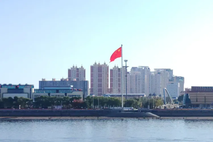 Амурская область помогает регионам работать с Китаем, заявил губернатор Василий Орлов