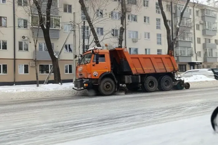 Снегопад в Благовещенске: почти половина месячной нормы выпало меньше чем за сутки