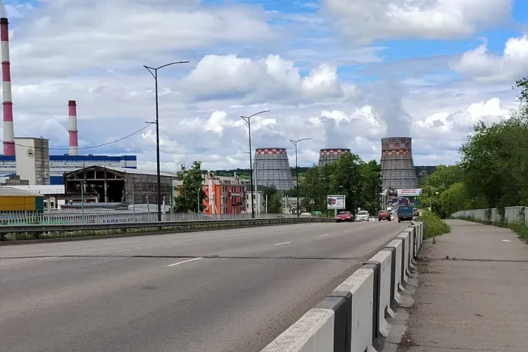 Дату завершения отопительного сезона в Благовещенске назвал мэр