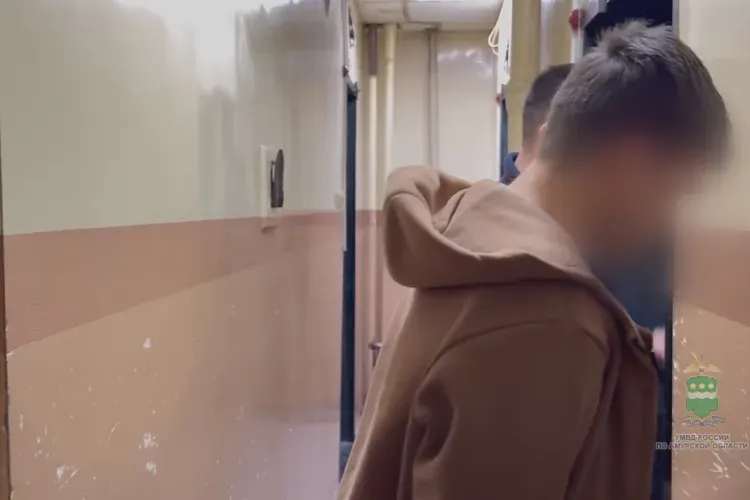 Деньги для мошенников изъяли у пассажира, ехавшего из Приамурья в Екатеринбург