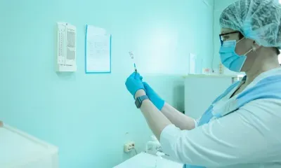 Василий Орлов сообщил, сколько доз вакцины против COVID-19 поступит в регион за зиму