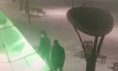 Скамейки и урны разломали неизвестные в сквере Белогорска