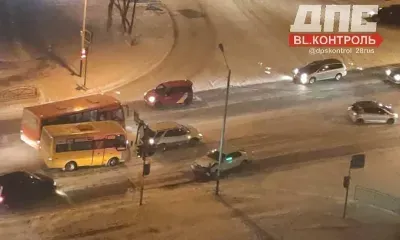 В Благовещенске водитель иномарки сбил пешехода на тротуаре