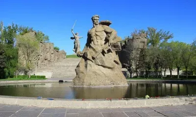 День разгрома советскими войсками немецко-фашистских войск в Сталинградской битве отмечают 2 февраля