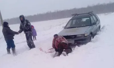 Пожарные вытащили из снега девять автомобилей в Михайловском и Завитинском районах
