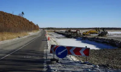 На автодороге в Благовещенском районе продолжается масштабная реконструкция