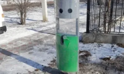 Дог-бокс разломали в микрорайоне Благовещенска, он не простоял и дня