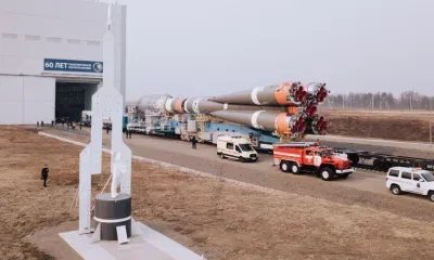 Ракету "Союз-2.1б" со спутниками вывезли на стартовый комплекс Восточного