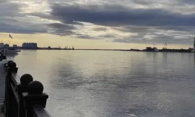 На реке Амур в районе Благовещенска проходит гребень паводковой волны