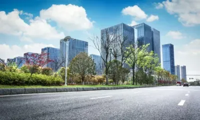 Скорость автомобилей до 30 км/ч могут снизить на улицах городов