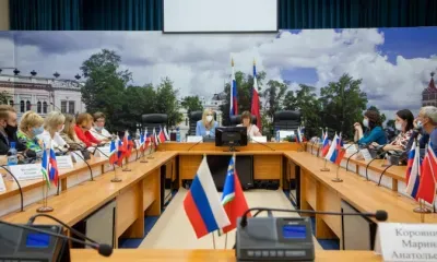 В лазертаг играют учителя из Благовещенска для сбережения здоровья