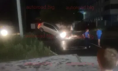 Автомобиль упал в перекоп на перекрестке в Благовещенске