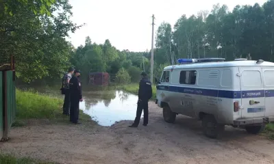 Полицейские несут службу в подтопленных амурских селах и на дорогах