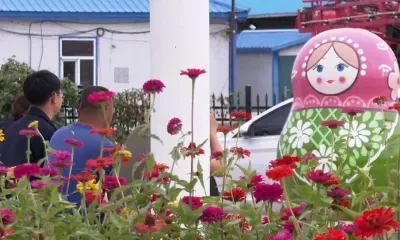 Матрешками и "русскими" домами завлекают туристов в китайские деревни рядом с Приамурьем