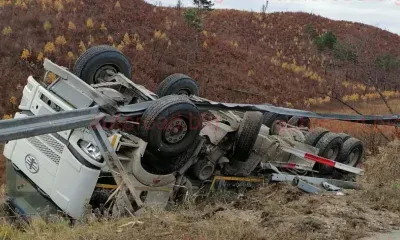 Самосвал смял леерное ограждение на трассе Благовещенского района