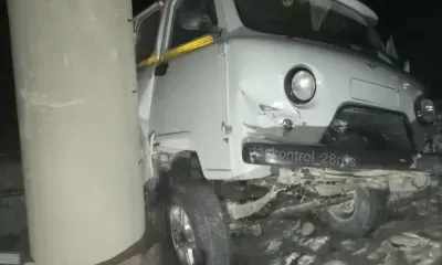 Автомобиль УАЗ слетел с моста в Тындинском районе