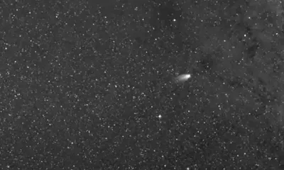 Комету Леонарда на фоне Млечного пути сняли на видео из космоса