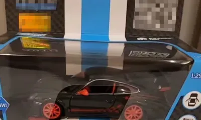 Автомобиль Porsche подарили комику Алексею Щербакову в Благовещенске