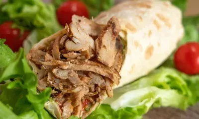 Шаурма и чебуреки станут популярным фастфудом у россиян