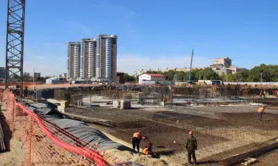 Каркас здания канатной дороги через Амур начнут монтировать в июле