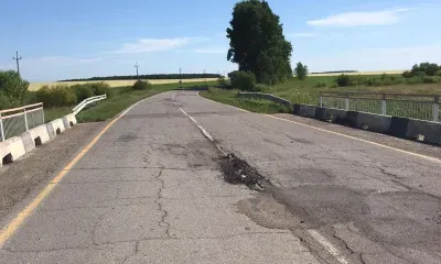 Проезд по аварийному мосту запретили в Тамбовском районе