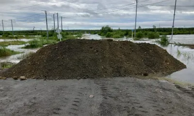 Паводок сносит дороги в двух районах Амурской области 