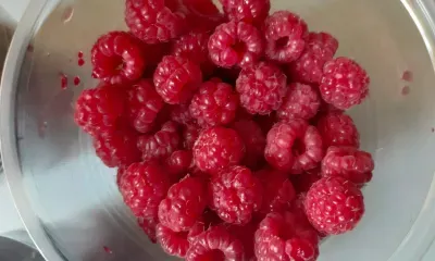 Малиновое варенье чествуют в России 16 августа