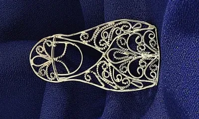 Брошь-матрешка от школьницы из Тынды получила всероссийское признание